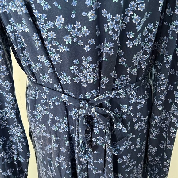 Draper James Blue Floral Wrap Around Dress size XXLarge - Picture 3 of 8